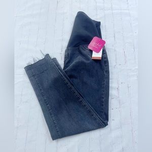 [Isabel Maternity] NWT black raw hem boyfriend jean women’s 16